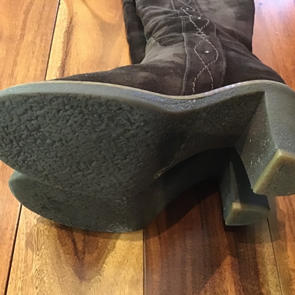 Bravo by Browns Suede Boots - Picture 6 of 7